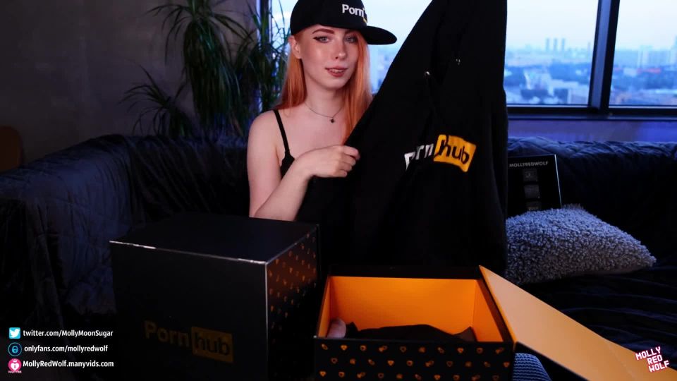 500K Pornhub Gifts Unboxing And Oral Creampie  Mollyredwolf 1080p