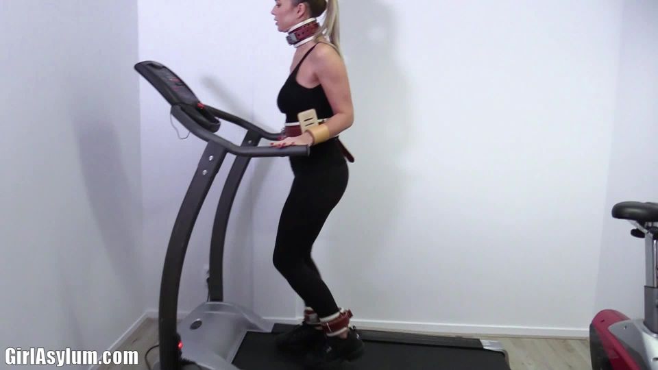7137 Humane Restraints treadmill walk