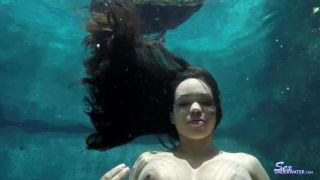 Porn online SexUnderWater presents emilymena2 12k-6