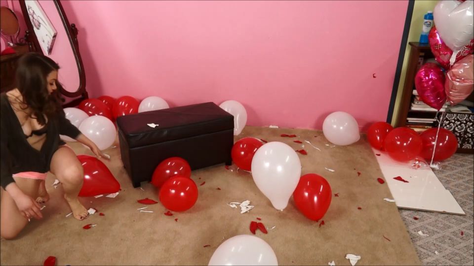 Custom Fetish - Charise Valentine s Balloon Massacre - Fetish
