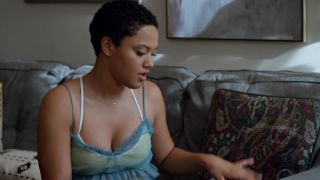 Jacqueline Toboni, Sophia Bush, Kenzie Elizabeth, Kiersey Clemons - Easy s03e03 (2019) HD 1080p!!!-4