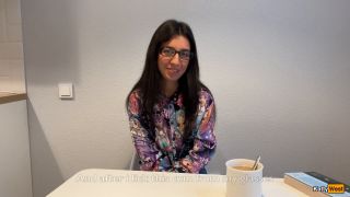 Pickup The The Nymphomaniac Girl In The Library (Amateur porn) Katty West-1