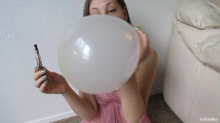 xxx video 48 Blowing Balloons up w Smoke – xxSmiley - smoking videos - fetish porn lesbian anal fetish-1