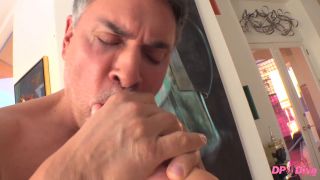 7169 Marilyn Johnson Gets Stuffed in Airtight Double Penetrat...-9
