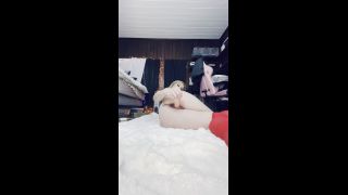 Emmagray - Mrs Claus squirts-6