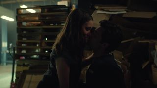 Victoria Pedretti - YOU s02e01-04 (2019) HD 1080p - (Celebrity porn)-1