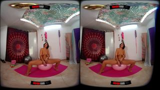 3D Virtual Reality Fucking With Cute Spanish Babe Eve Silver-2