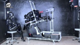 Lucie Arztin in Video - Hands free orgasm on Robofuck Dow...-6