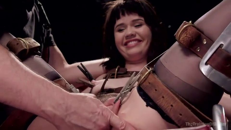 Feb 13, 2015 - Owen Gray and Yhivi (Fetish porn)