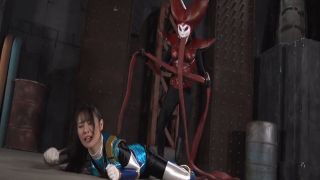 [SuperMisses.com] SPSE-01 Hisou Sentai Kageninja Blue is attacked by female-004-0