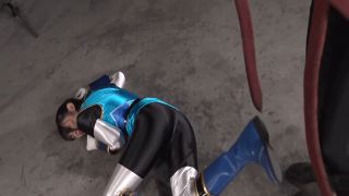 [SuperMisses.com] SPSE-01 Hisou Sentai Kageninja Blue is attacked by female-004-6