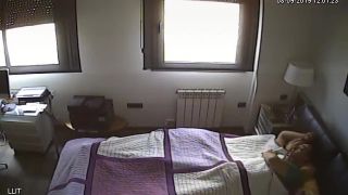 voyeur hidden camera 032446 -2