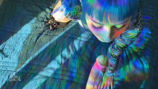 jewelzblu 5f9f8155528567300eb1e source-2