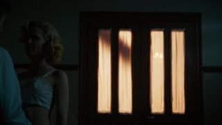 Nadia de Santiago, Maggie Civantos, Blanca Suarez - Cable Girls s03e02-05 (2018) HD 1080p - (Celebrity porn)-7