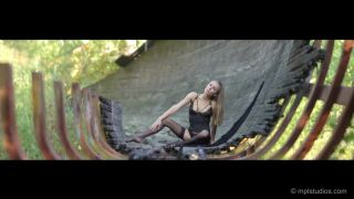 Karissa Diamonda matter of time (mpls, 2015 10 11)-3