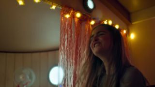 Olivia Lonsdale, etc - Sirene (2018) HD 1080p - (Celebrity porn)-5