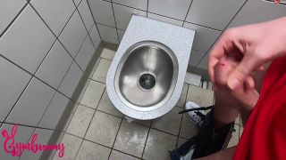 MyDirtyHobby.com- GYMBNNY - QICKY AF N WEG INS FSSBALLSTADION - RASTPLATZZOILETTE EINGESAT.mp4-8