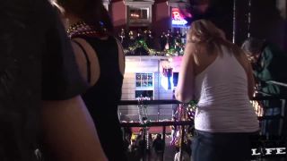 Mardi Gras  Partiers-2