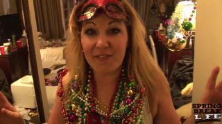 Mardi Gras  Partiers-5