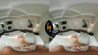 [GetFreeDays.com] VR 180  Room Service Attendant Kiara Cole Offers Full Service gay hardcore porn-9