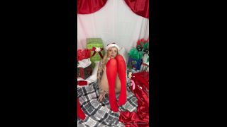 Sad Spice (imsadspice) Xmas Dildo Ride POV Onlyfans (Amateur porn)-3