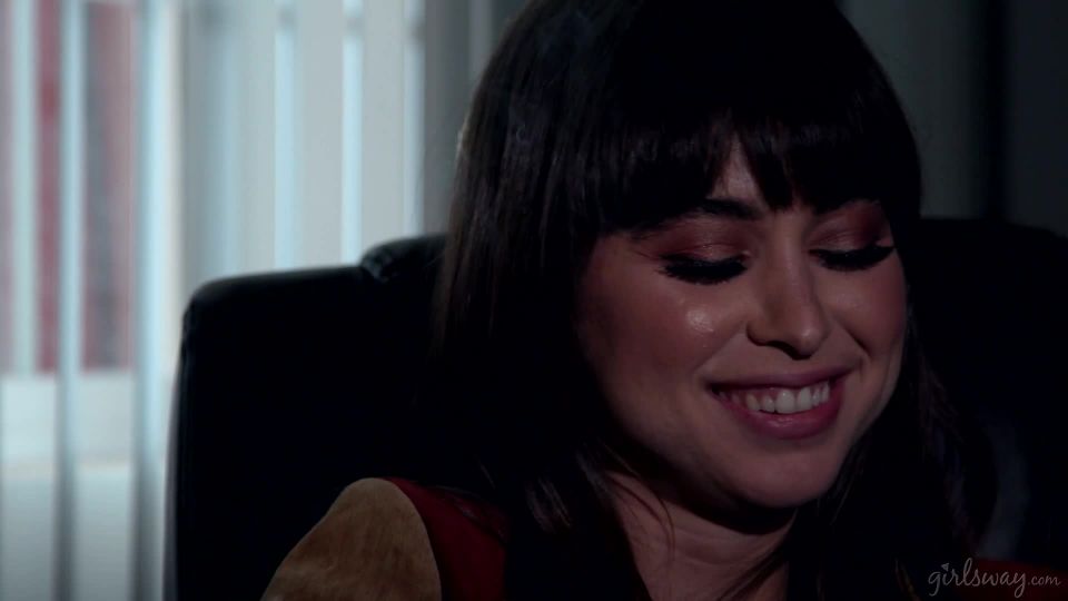 Kenna James, Riley Reid The Case Of The Mysterious Panties (Lesbian girls)