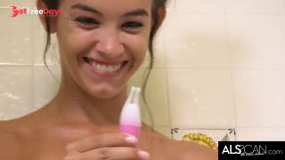 [GetFreeDays.com] Svelte Beauty Charity Crawford Cums Hard in the Shower Porn Clip February 2023-2