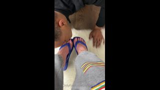 snowyarches 190320212059392685 he just wanted me to fuck his mouth with my perfect toes and he wanted it with my sexy blu foot -1