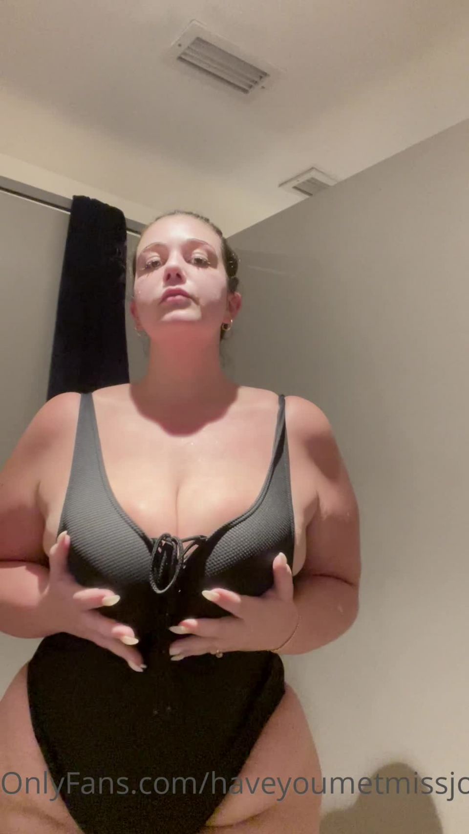 Haveyoumetmissjones - get soapy with me in the shower after a steamy sauna sesh hope you enjoy the video 24-02-2022