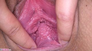 online porn clip 27 maxi pad fetish Aneta, shaved pussy on anal porn-9