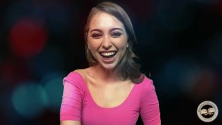 Riley Reid Behind The Scenes (Brunette girls porn)-2