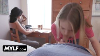 7178 Shocked Step Sister Walks In On Her Step Mother Giving H...-2