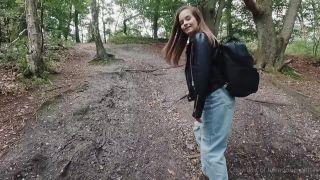hermionePotter 186546813 I take you with me into my world of photos  You get a look b   01 0gtnmk452ufrrnordlnf6 source-3