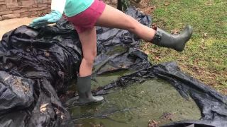 Porn tube BuddahsPlayground - Cleaning Outdoors in Rain Boots-9