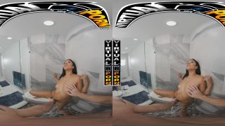 VirtualPorn 22 10 13 Ameena Green Hurry Up and Fuck Me Step Bro.-2