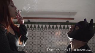 Damsel And The Human Ashtray.-1