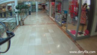 Promesita Picked Up And Fucked A Girl In A Shopping Mall (Hot Babes)-1