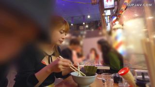 ReducingMosaic MFCW-052 脳までとろける激甘淫語が止まらない美巨乳人妻とねっとり濃厚不倫SEX！途中でゴム捨て生チ●ポをIN！からのはじめての中出しで精子もマ●コもぐちゅぐちゅとろっとろ♪仲良し旦那のことなど忘れてひたすら喘ぎ叫ぶSEX2連戦！【まいな/28歳/結婚3年目】-1