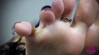 Goddess Valora - Smelly Office Feet - Foot fetish-3