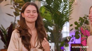 7185 Shy Bombshell Vera has first Hot Oily Lesbian Experience-0