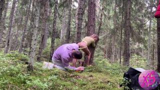 Tattooed Babe Couple Trying to Shoot a Porn Video Outdoors-1