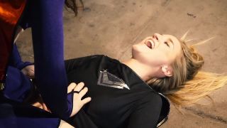 [supermisses.com] Fighting the Darkness-3