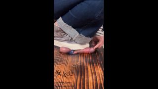 [K2S.CLUB] Mistress Ann - Squatting Down On Your Balls With Converse - FullHD 1080P-9