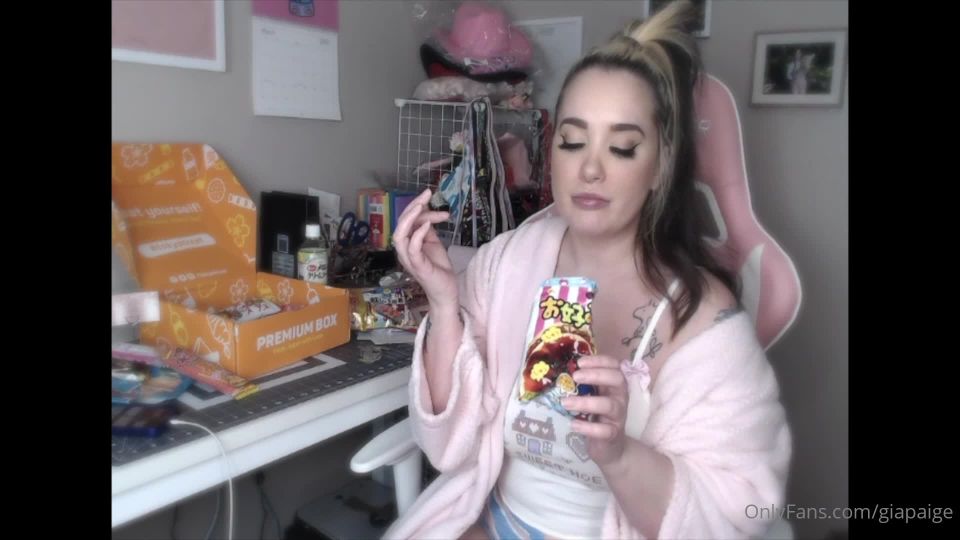 Dolly Luxe – 2021-03-05 – 2047687383 - [Webcam]