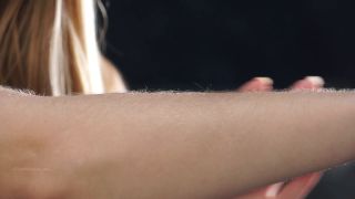 Custom Fetish - Julie Makes Arm Hair Grow w Bubble Gu - Fetish-5