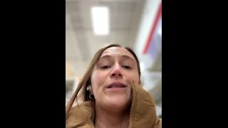 Amateur porn Carmen Rae Teases her Thick Curves in  OnlyFans Video -1