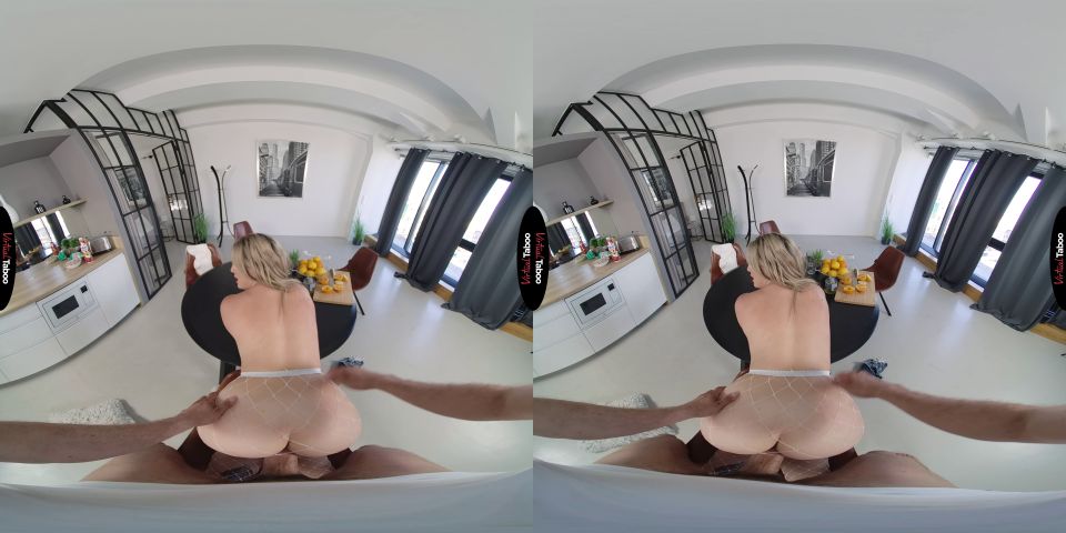 VR Porn: Kat's UltraHD Squirting Fantasies 4K Cum Show