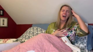 Femdom Porn SneezeGoddess – Sneezing with Fever Cough Nose Blowing-3