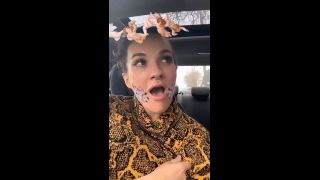 giaisabellaxx H265 2020-02-13 ad little angel does car karaoke-9