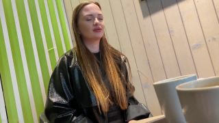 adult video 10 Elenarebelle - Riskant - ferngesteuert & in Cafétoilette weggeknallt , sfm femdom on amateur porn -1